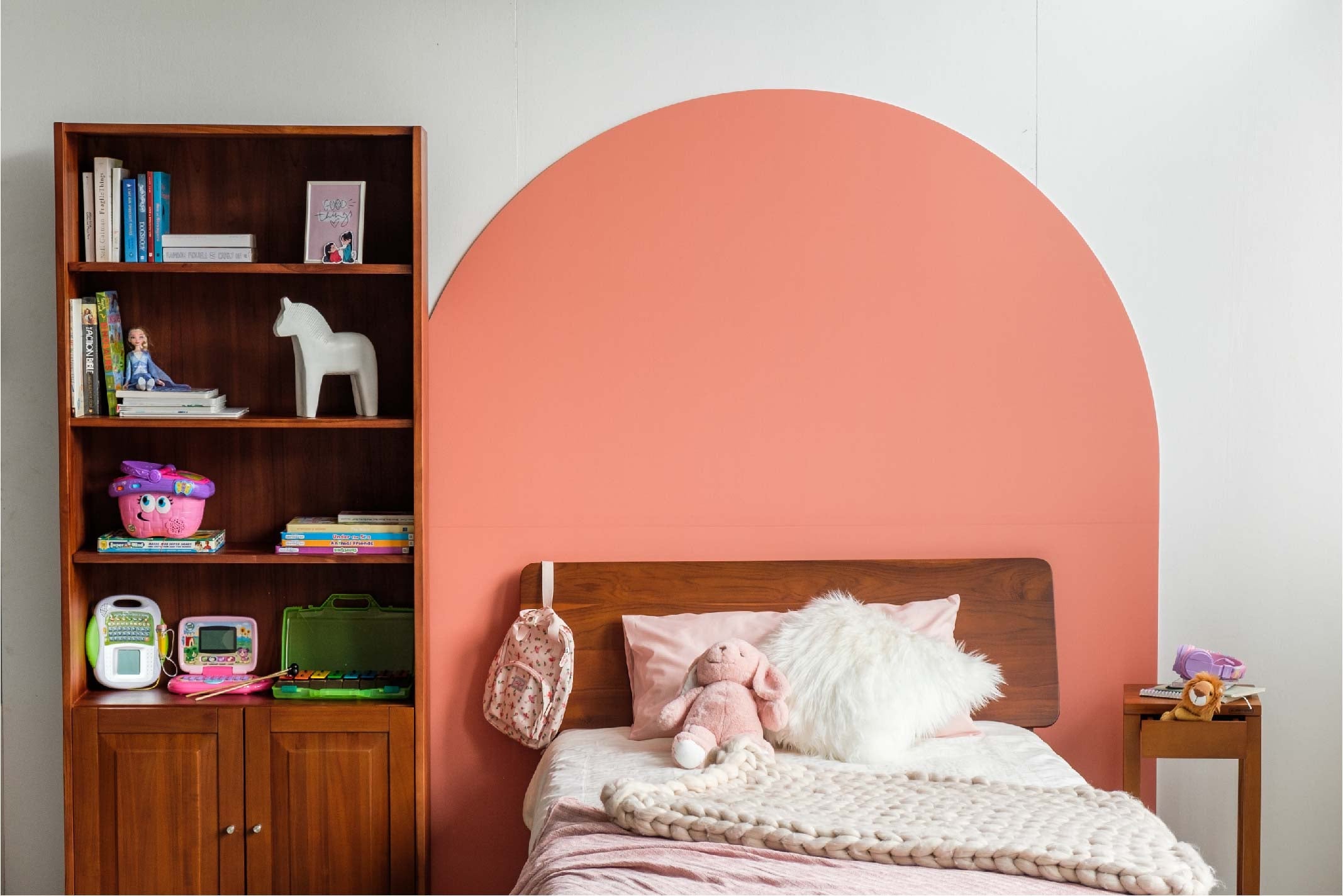 HYLLA BOOKSHELF (WITH WOODEN DOOR)