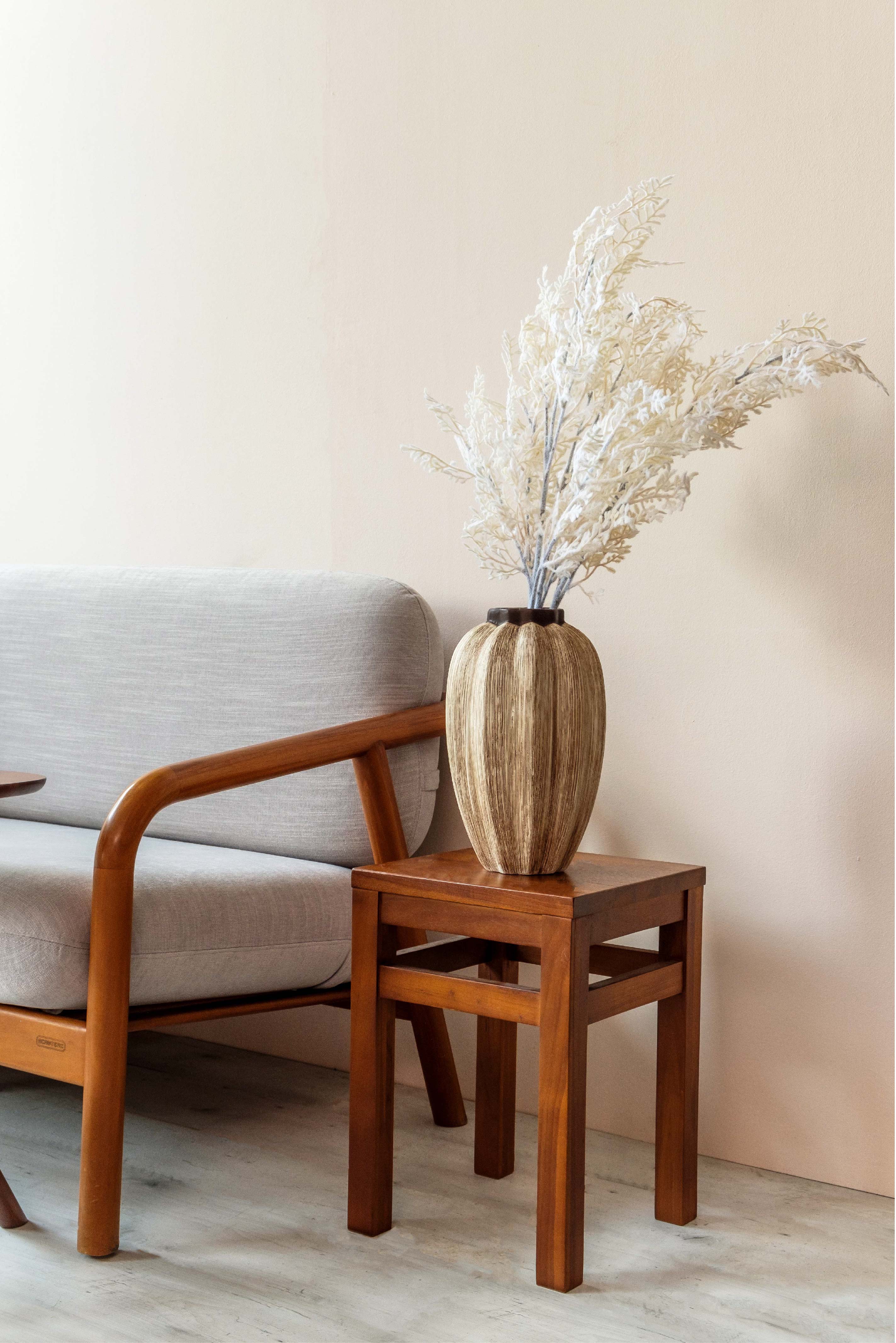 KORTA OCCASIONAL TABLE