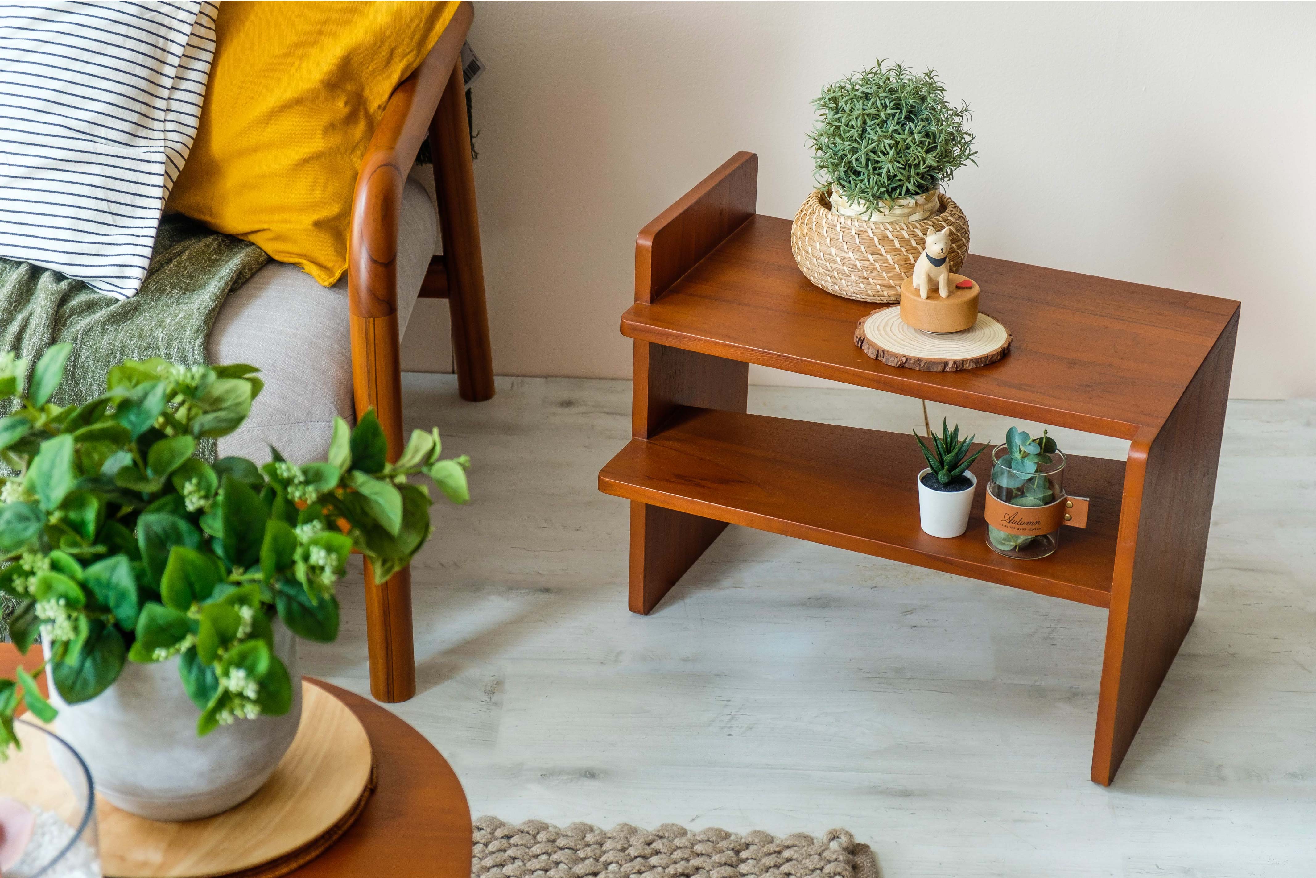 TEAK-TOK CASUAL SIDE TABLE