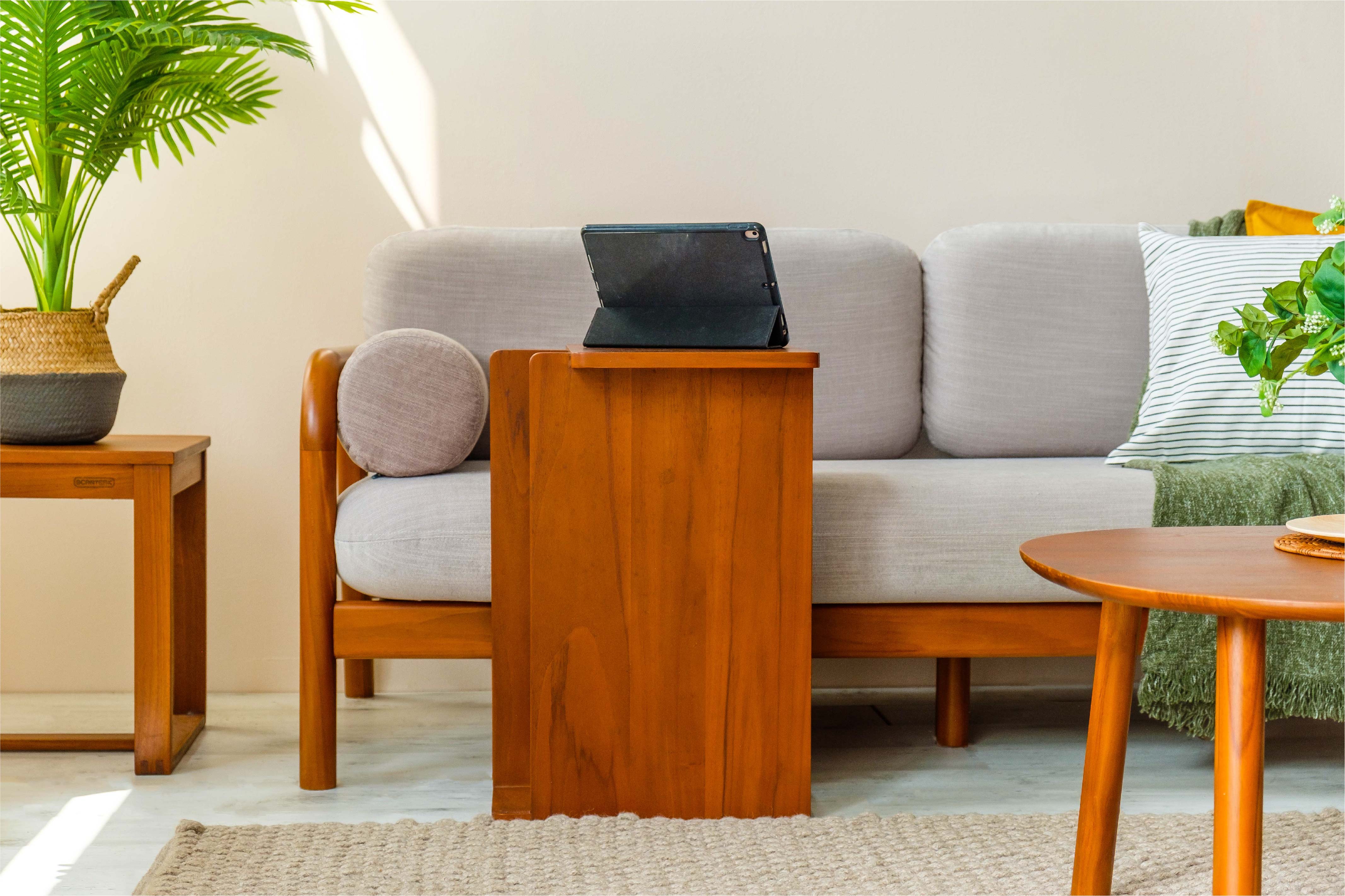 TEAK-TOK CASUAL SIDE TABLE