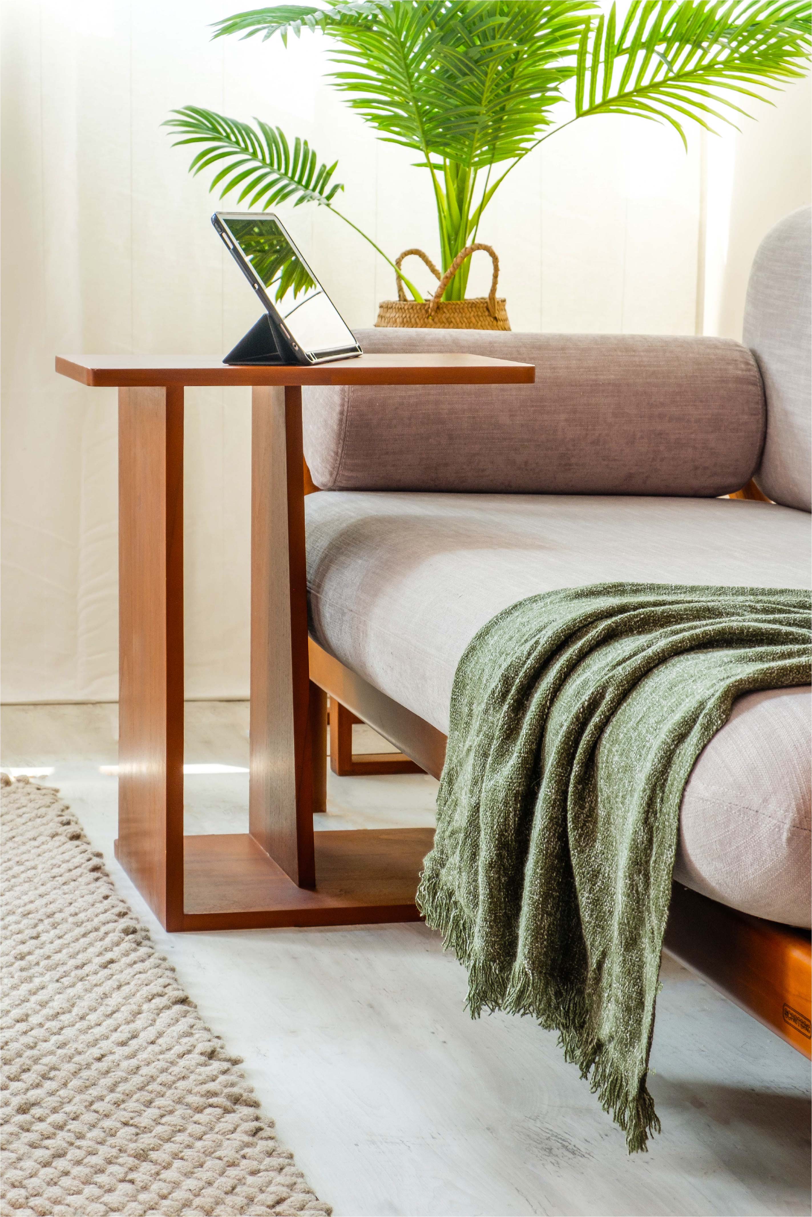 TEAK-TOK CASUAL SIDE TABLE