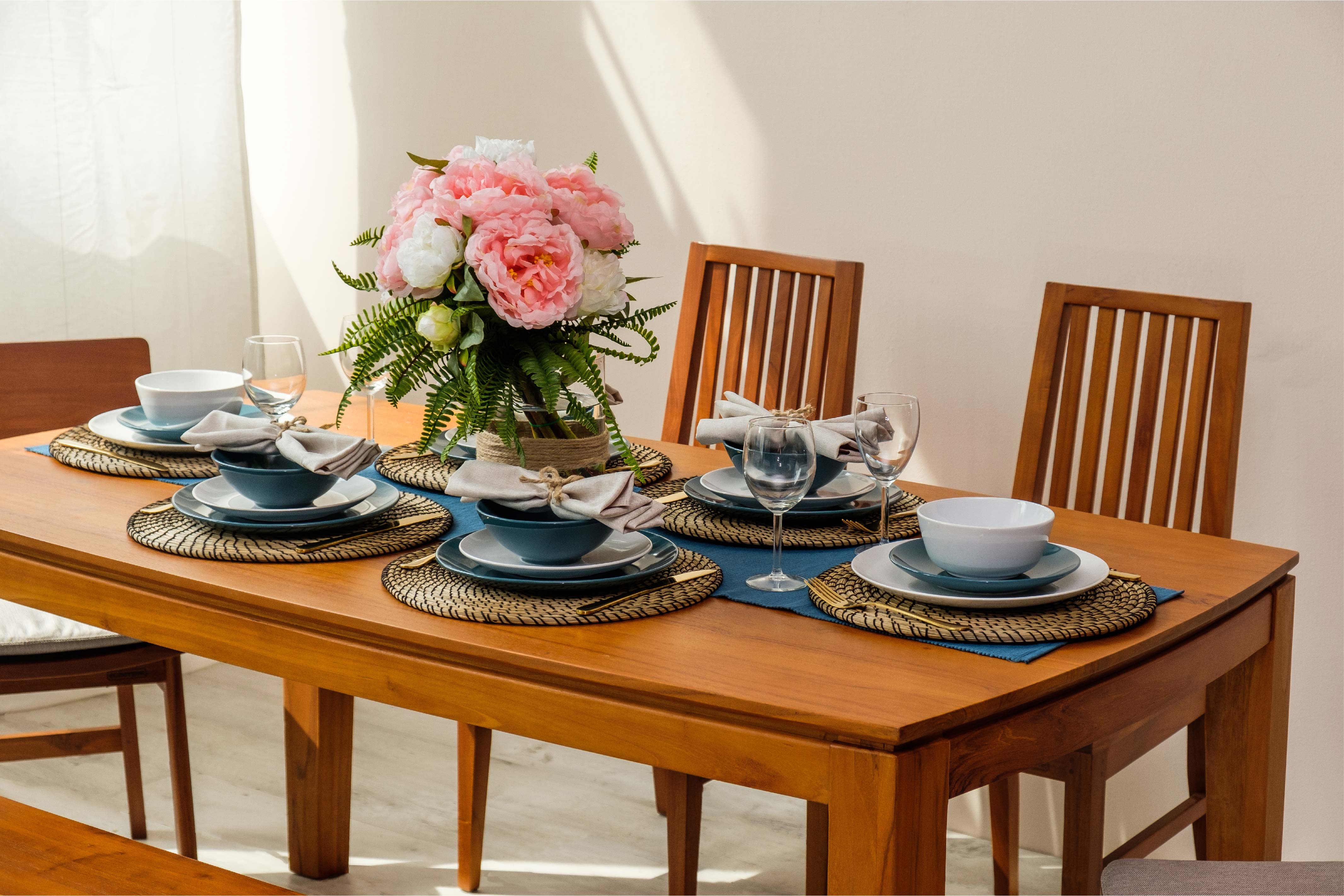 AVLANG 165CM DINING TABLE