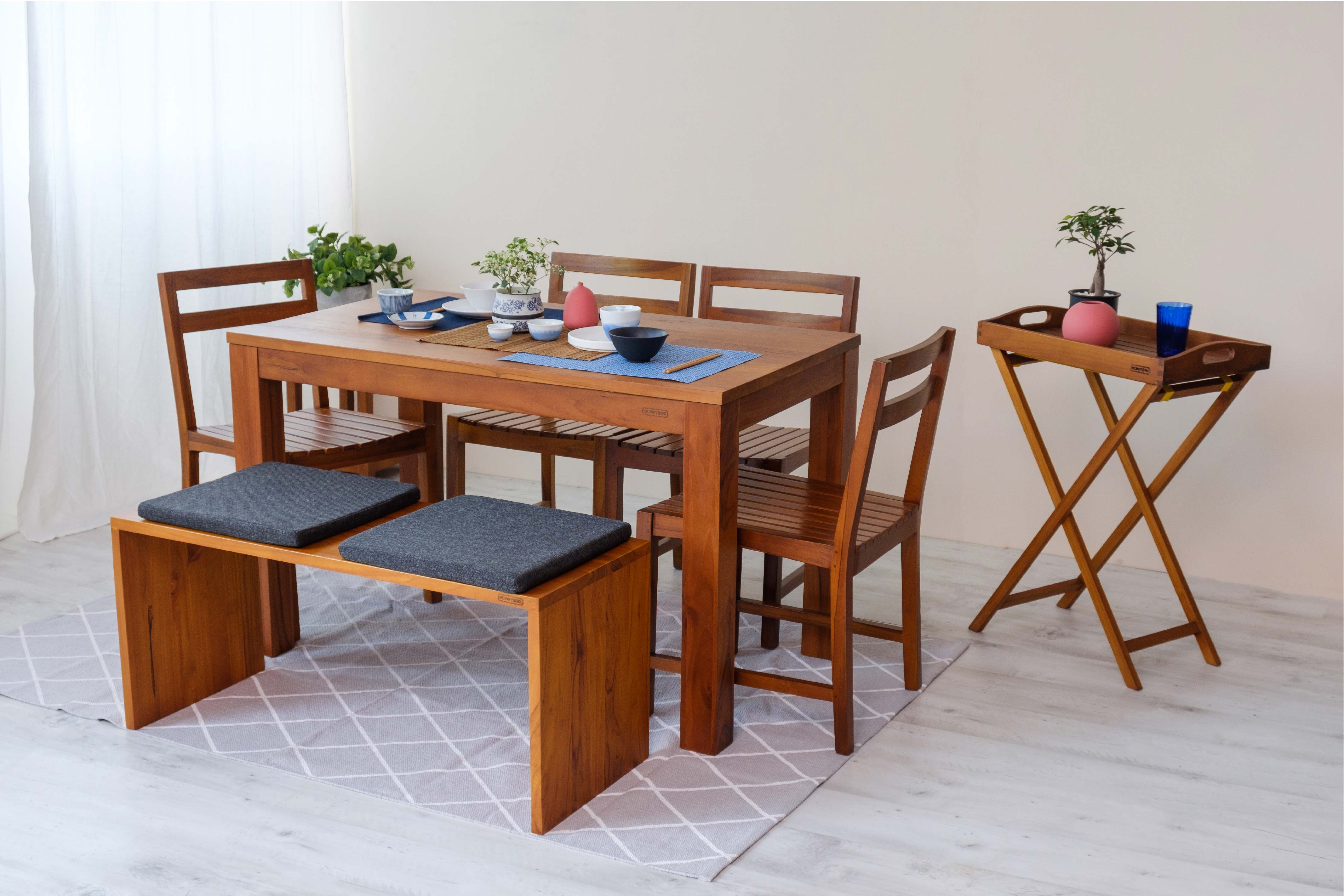 LIGE 120CM DINING TABLE