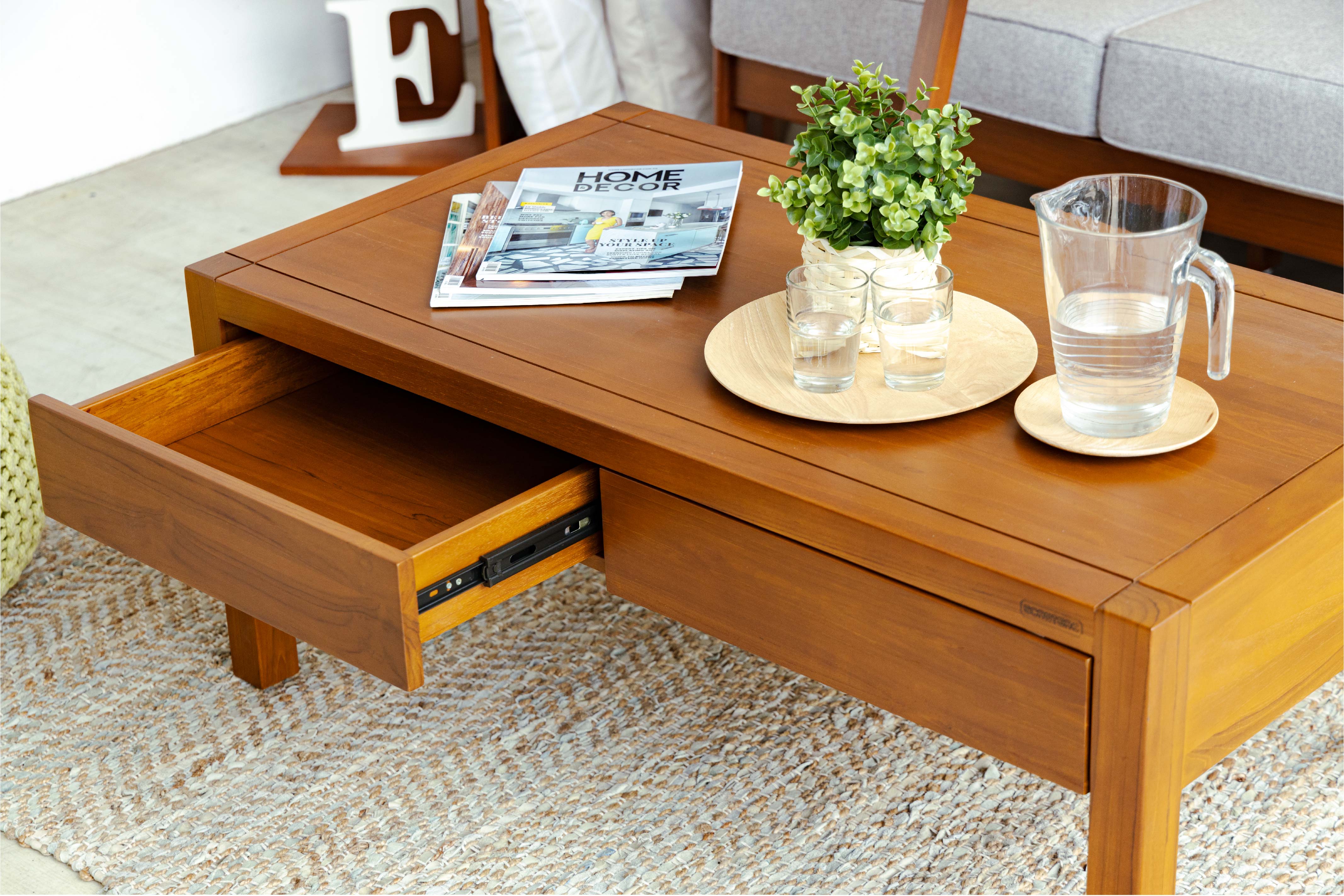 TRO COFFEE TABLE